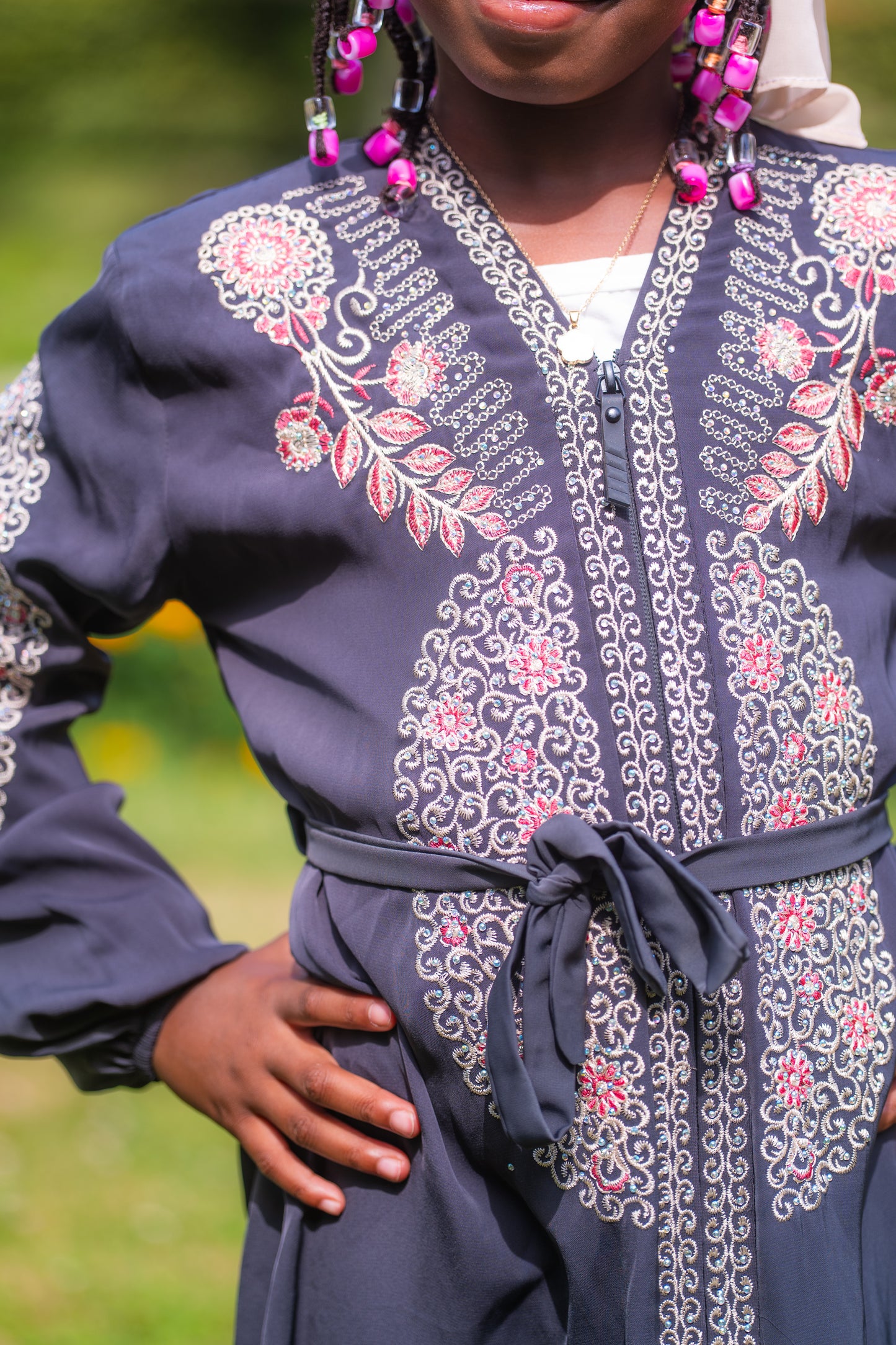 Abaya für Mädchen mit Blumenmotiven - Violet