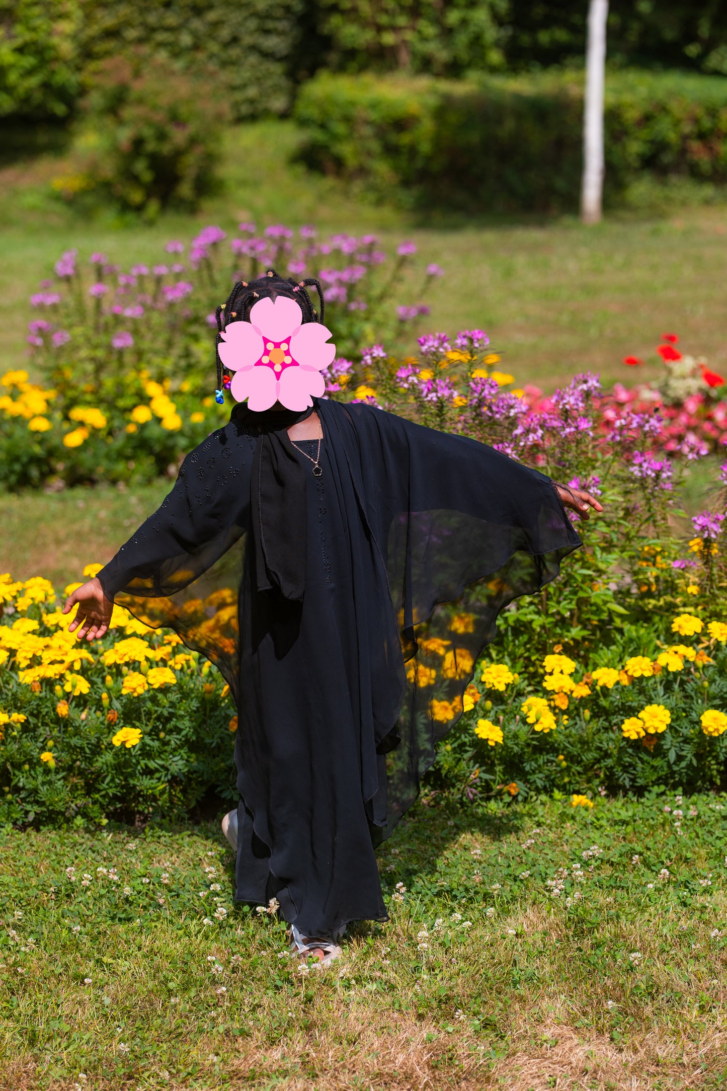 Abaya für Mädchen mit Hijab und schwarzen Strasssteinen - Schwarz