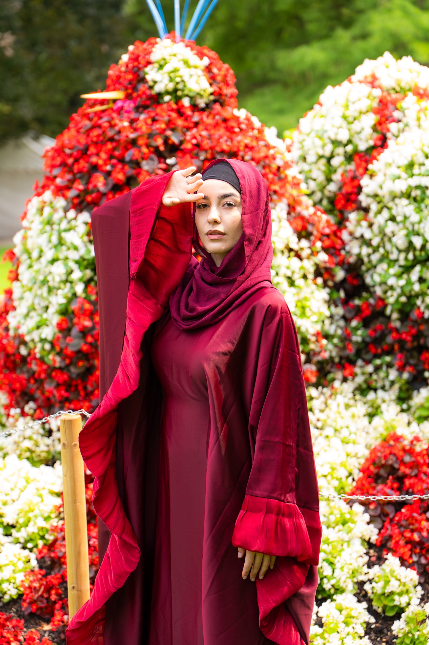 Abaya Butterfly mit Hijab - Rot