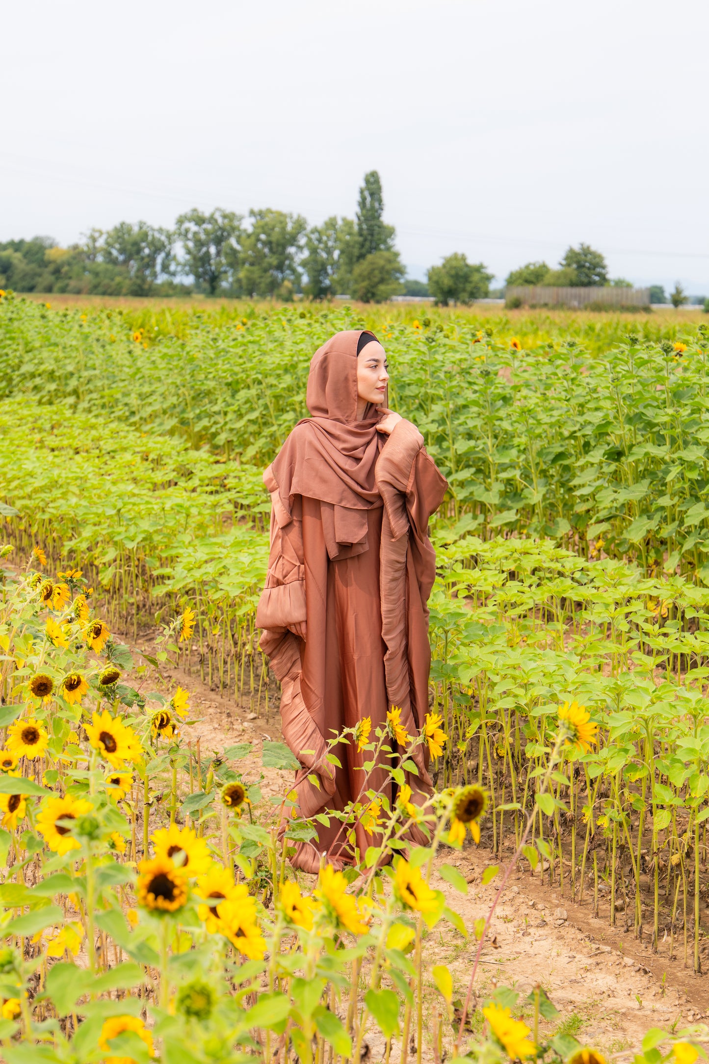 Abaya Butterfly mit Hijab - Beige