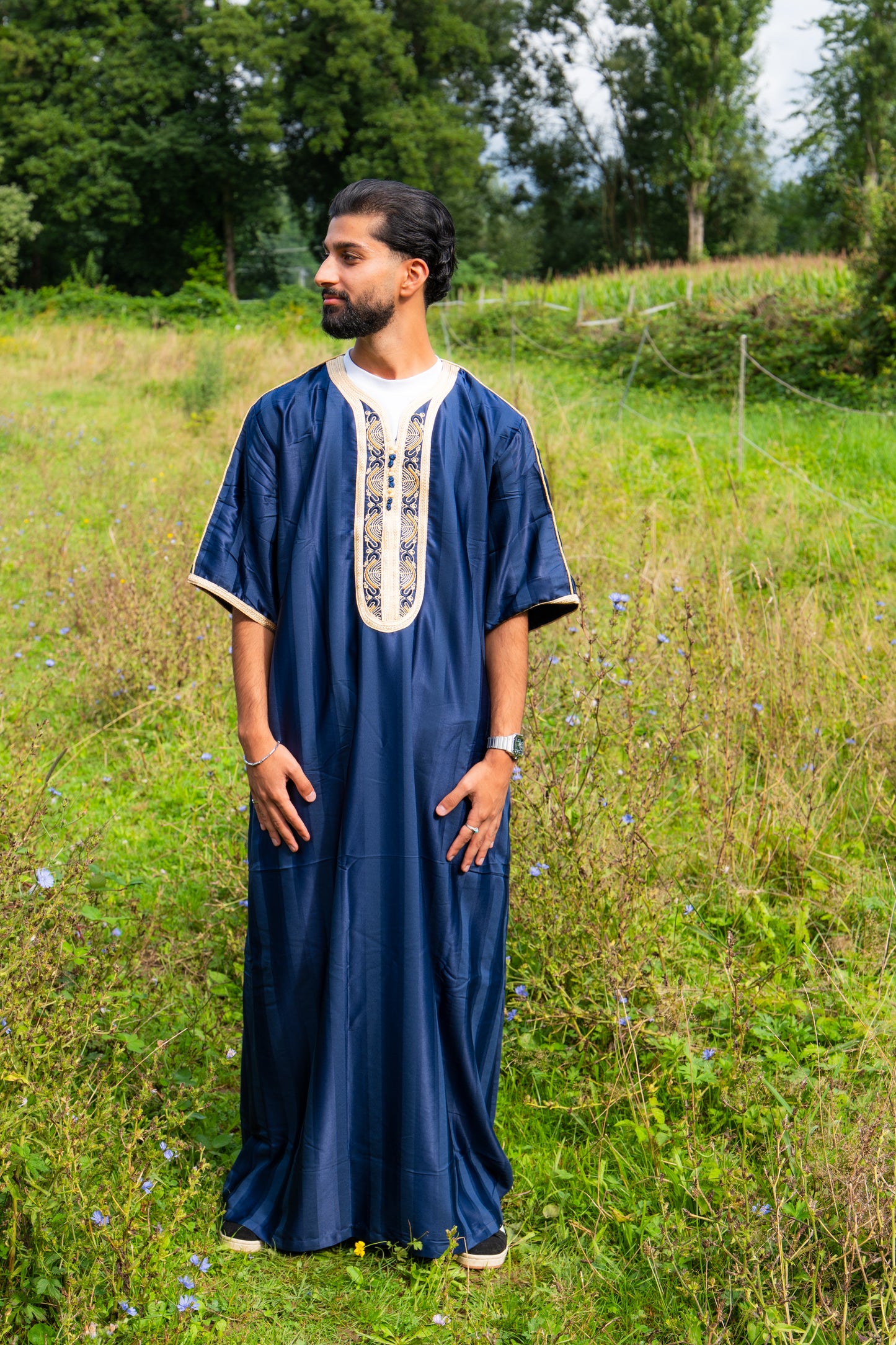 Gebetskleid für Herren mit goldenen Details - Dunkelblau