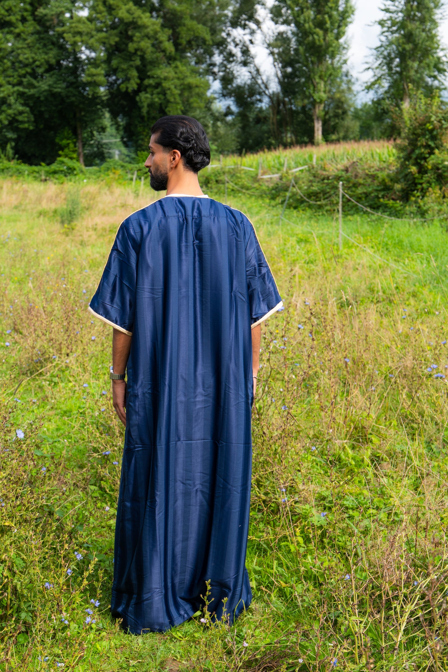 Gebetskleid für Herren mit goldenen Details - Dunkelblau