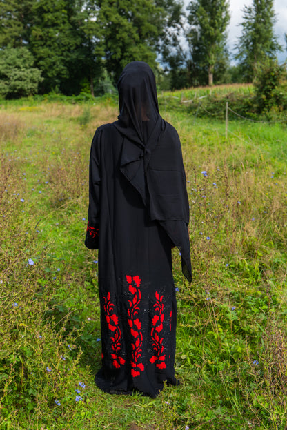 Abaya mit Hijab und roten Details - Schwarz/Rot