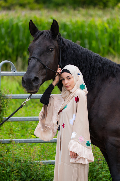 Abaya Butterfly mit Hijab und Blumenmotiven - Beige