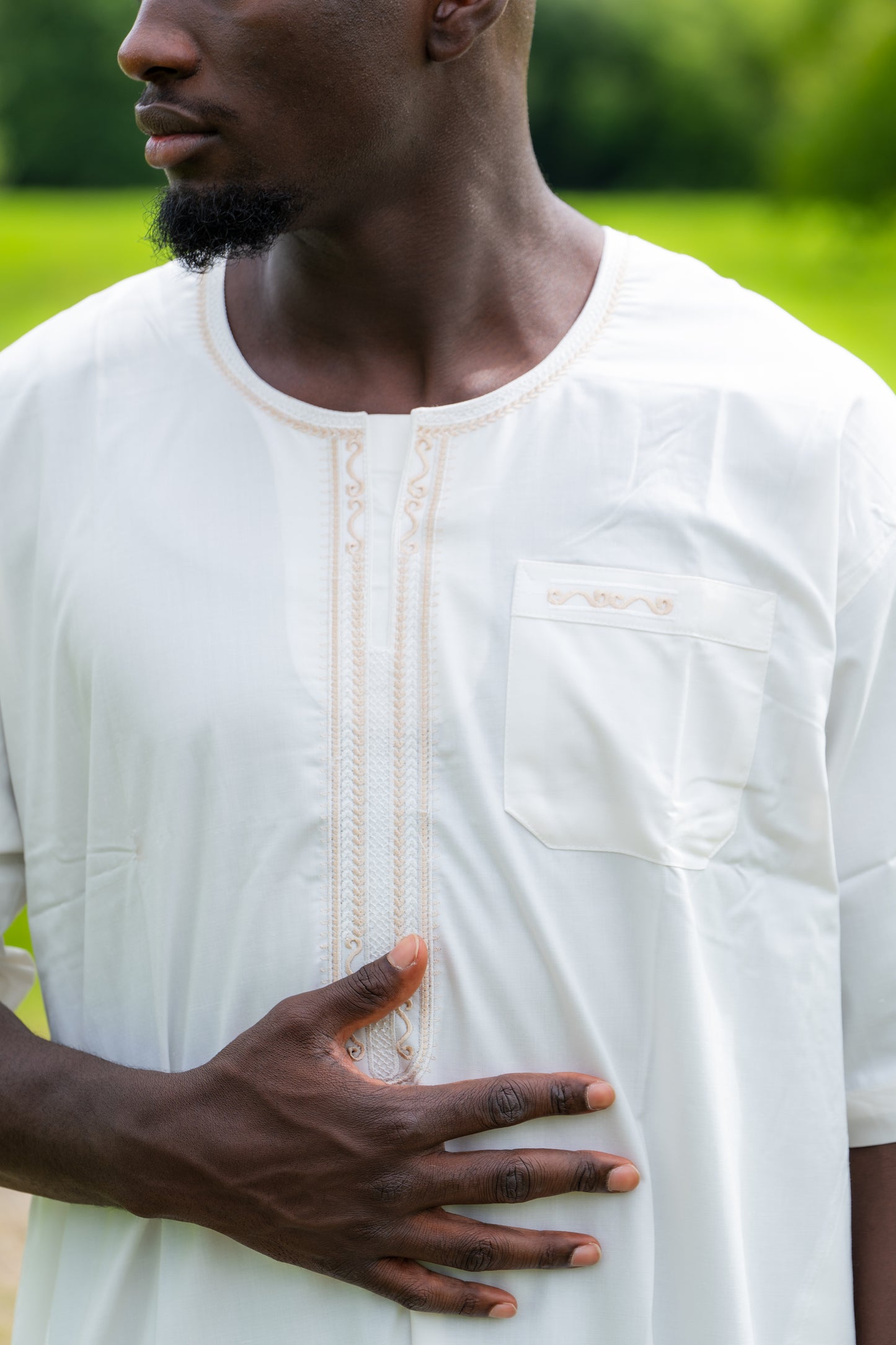 Gebetskleid für Herren mit orientalischen Details - Weiß