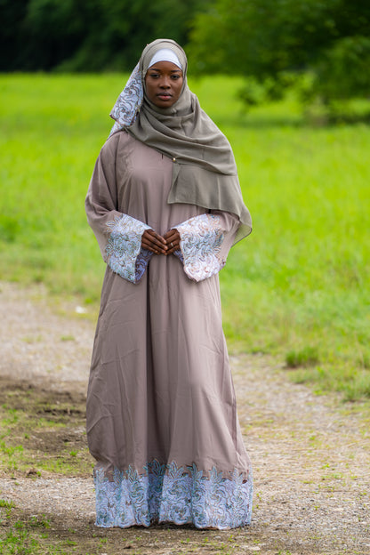 Abaya mit Spitze und Strasssteinen - Beige