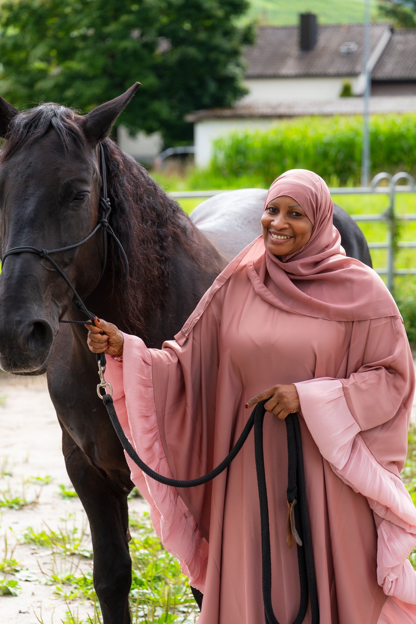 Abaya Butterfly mit Hijab - Rose