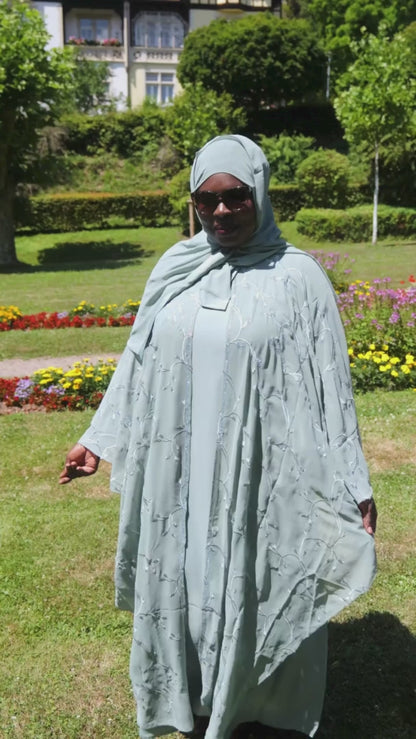 Abaya mit Hijab und angenähtem Gewand - Hellgrün